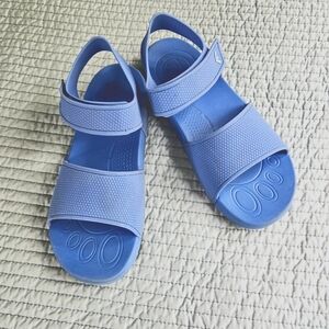 Junior Iqushion Back-strap Sandal